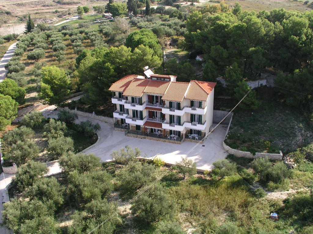 Almyros Studios & Apartments Kounopetra Екстериор снимка