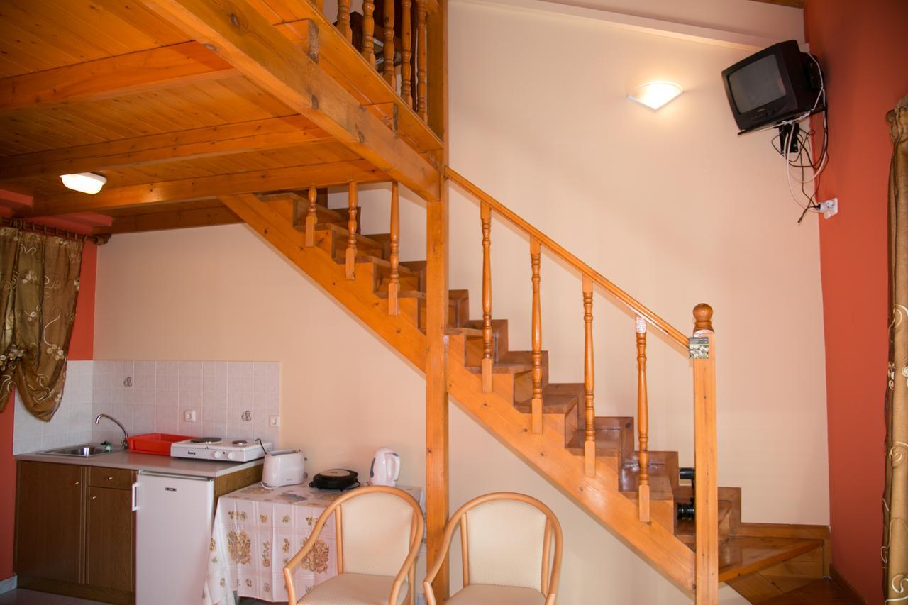 Almyros Studios & Apartments Kounopetra Екстериор снимка