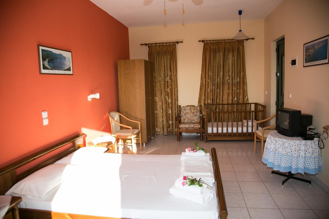 Almyros Studios & Apartments Kounopetra Екстериор снимка