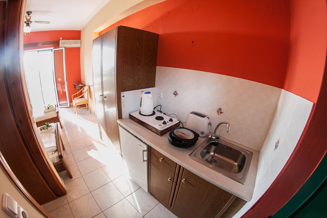 Almyros Studios & Apartments Kounopetra Екстериор снимка